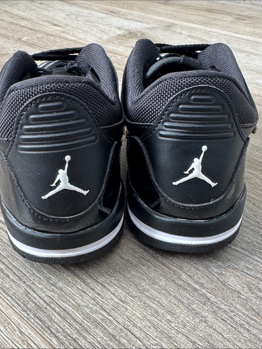 Air Jordan Legacy 312 Low PS Black Metallic Gold Basketball Shoes Boys Size 2.5 - Picture 8 of 10